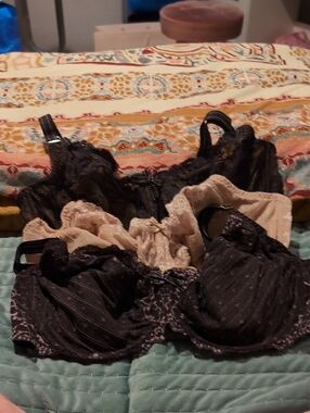 3 Chantelle Rive Gauche Bras, 38DDD